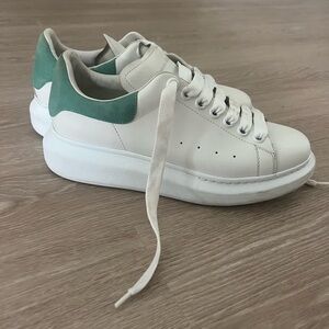 Alexander McQueen sneakers size 39 with green suede detailing